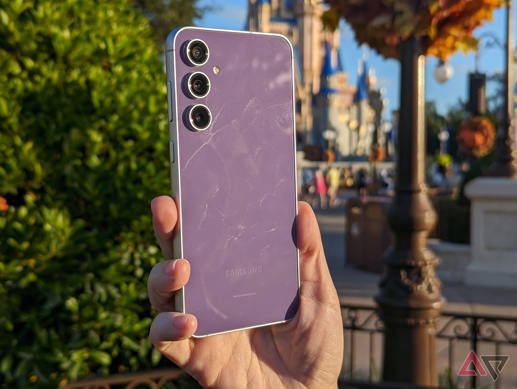 Google Pixel 8 vs. Samsung Galaxy S23 FE: Battle of the budget