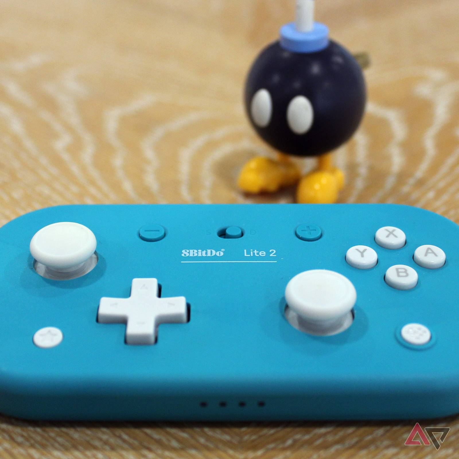 8BitDo Lite controller review: Small and satisfying