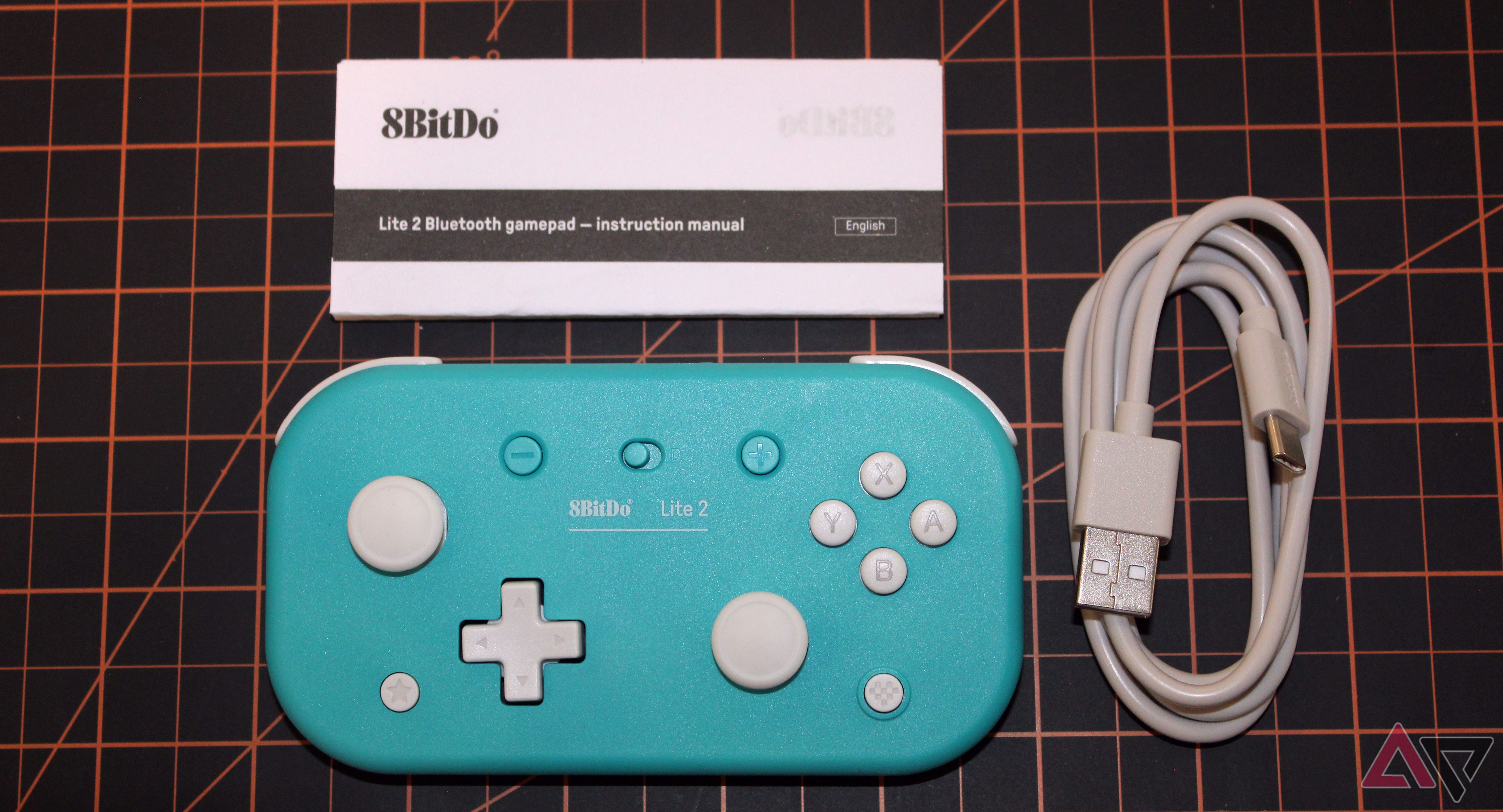 8BitDo Lite 2 controller review: Small and satisfying