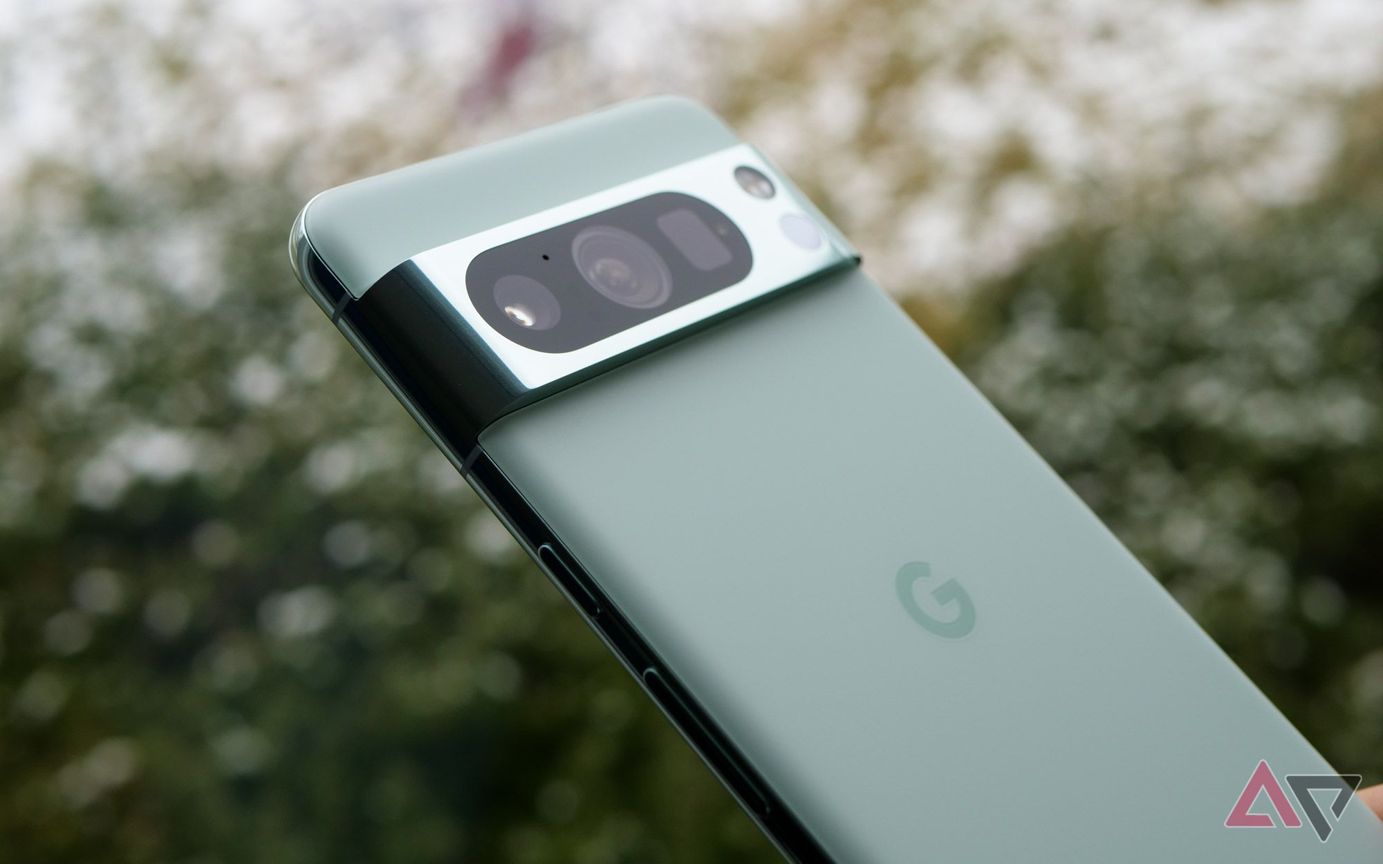 Google's new mint Pixel 8 Pro looks even better in person