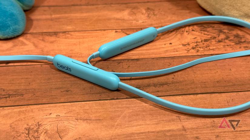 Beats Flex Wireless Earbuds Beats Wired Bluetooth Headphones Beats Flex  Review: Basic Isn't A Bad Thing