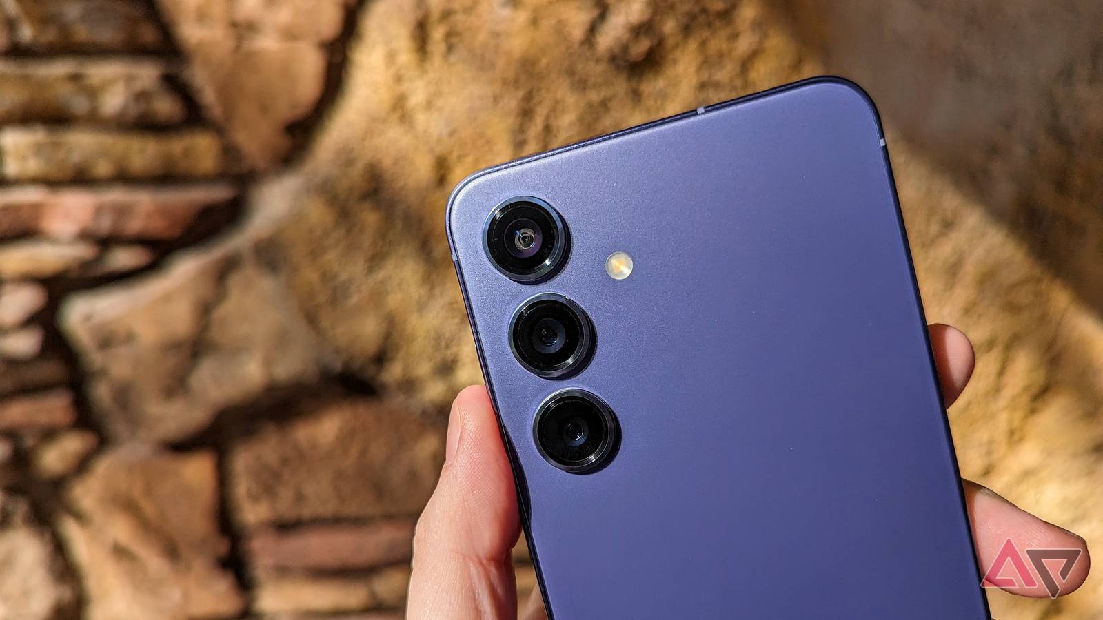 Samsung reclaims crown as top smartphone seller, but how long until ...