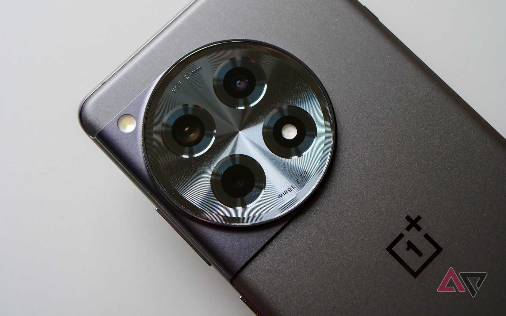 The 8 best OnePlus 12R features