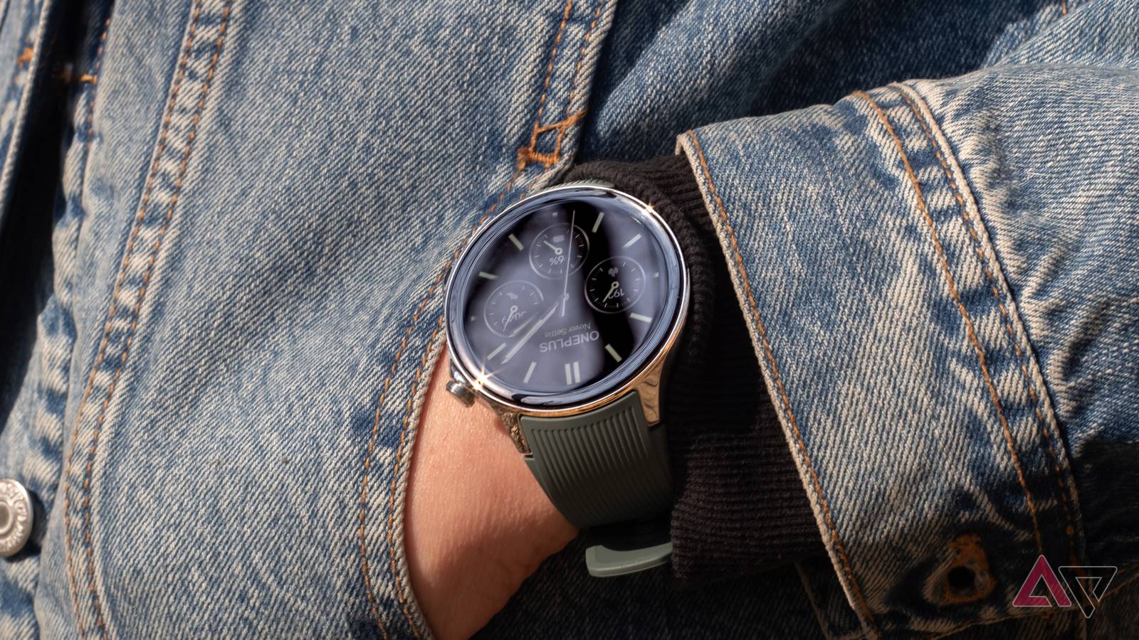 The mysterious new OnePlus wearable might be the OnePlus Watch 2R