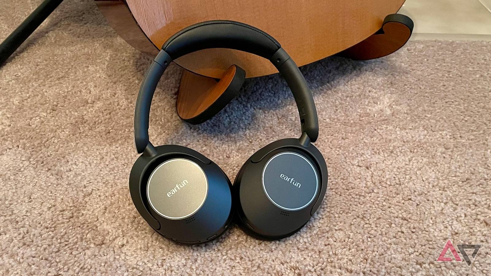 EarFun Wave Pro review: Subpar execution - Main Image