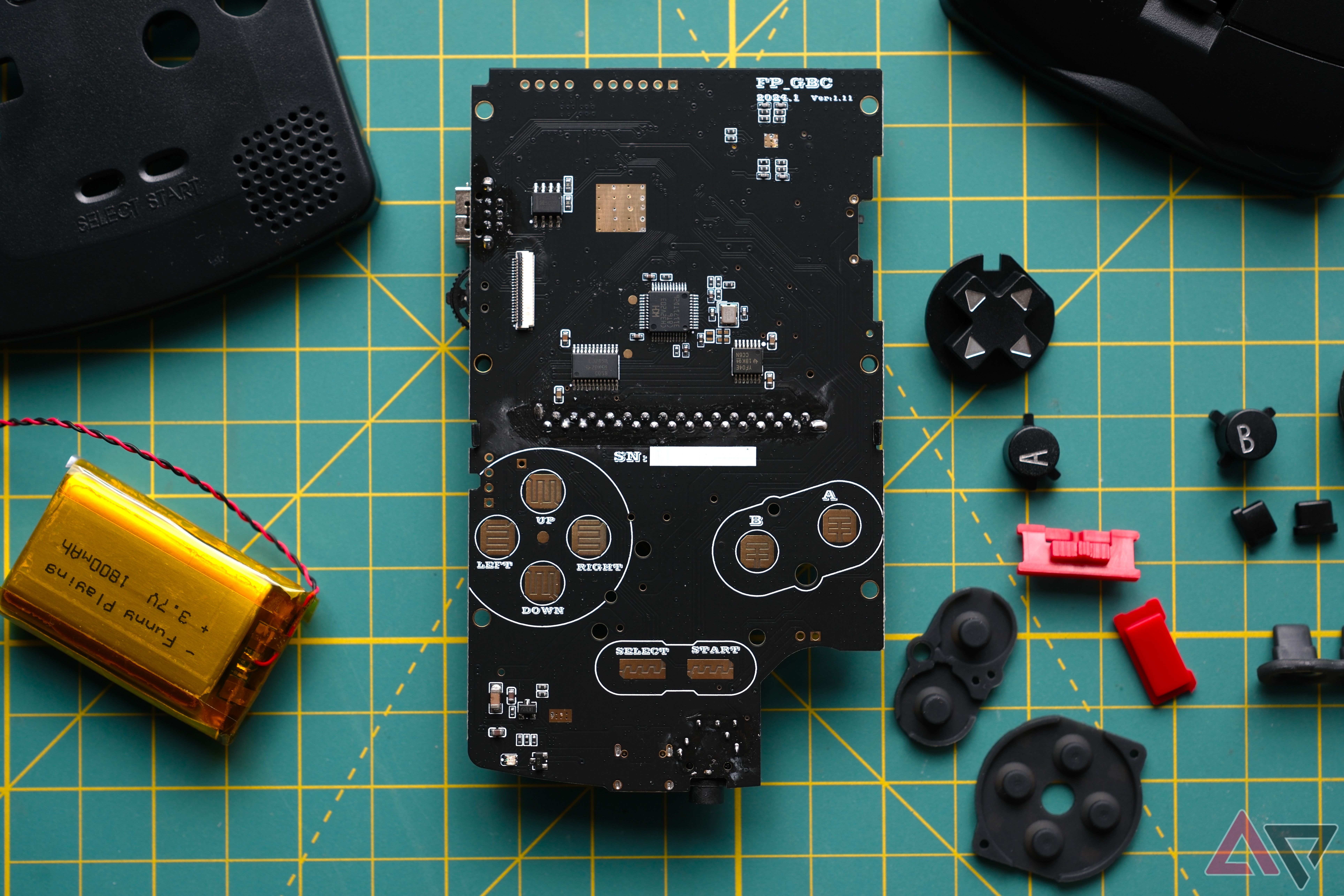 I built a super cool custom Game Boy Color handheld, and now you can too