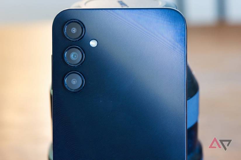 I reviewed the Bark Phone, a rebranded Samsung Galaxy built for kids ...