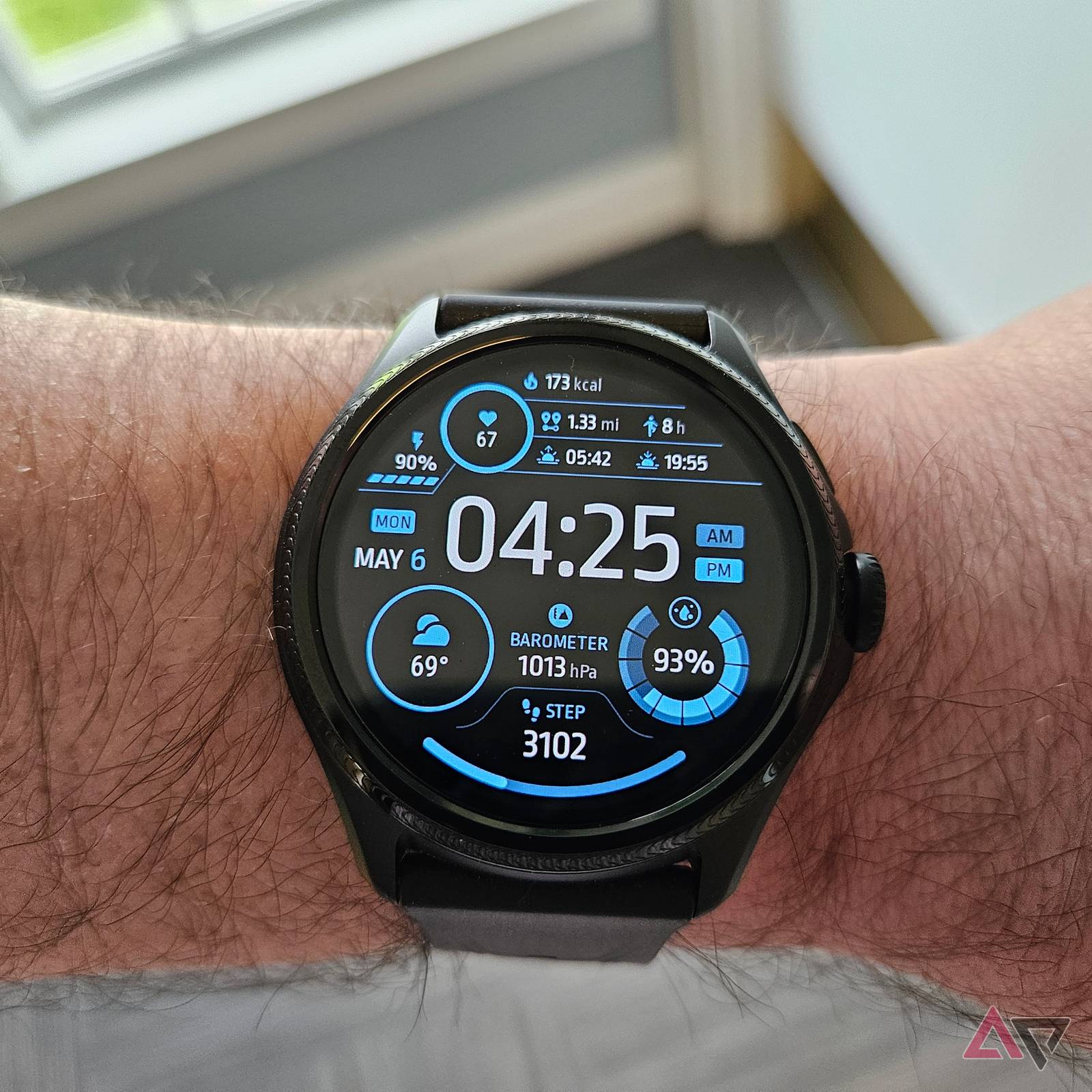 Mobvoi TicWatch Pro Enduro review: An iterative update to a