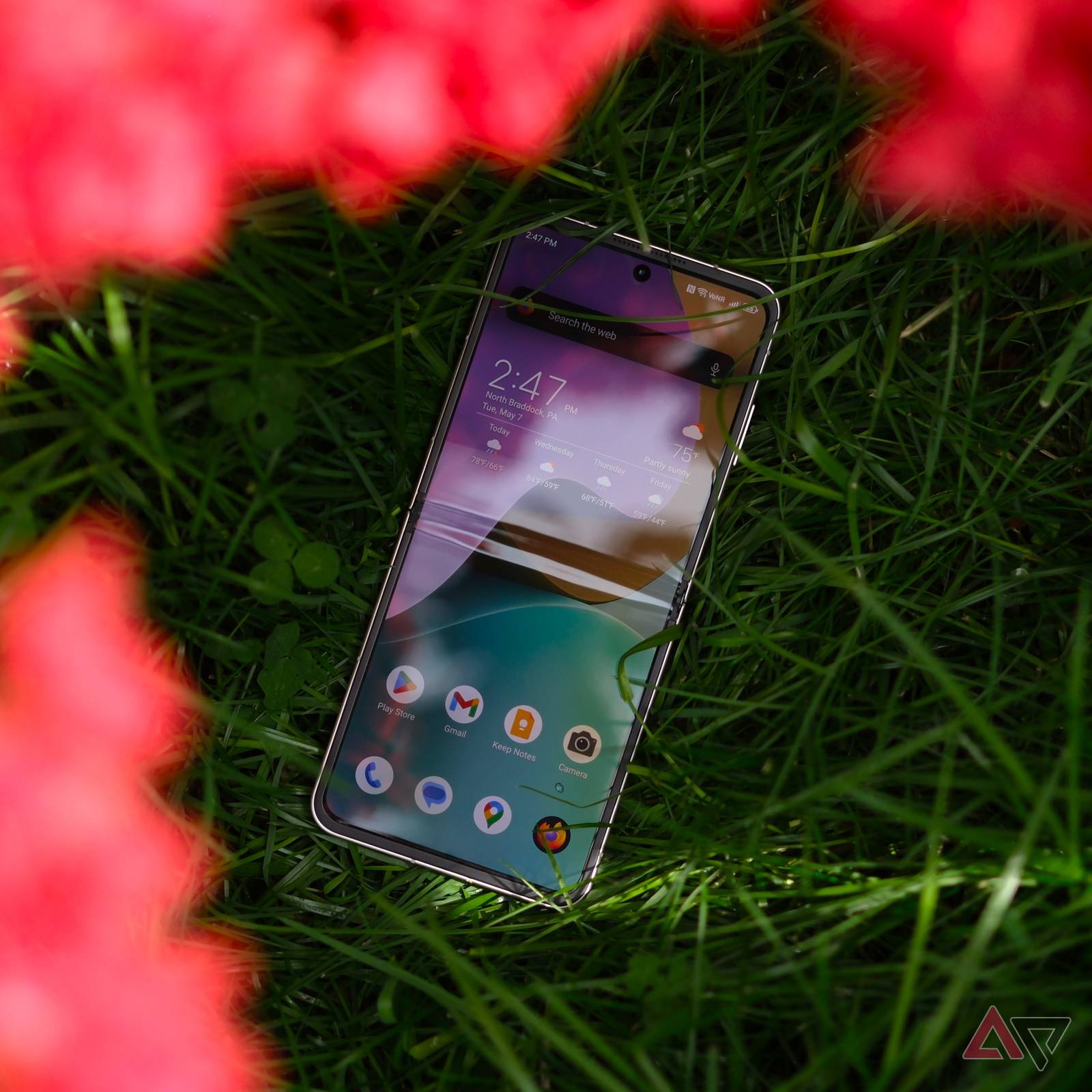 nubia-flip-5g-review-hero.JPG?