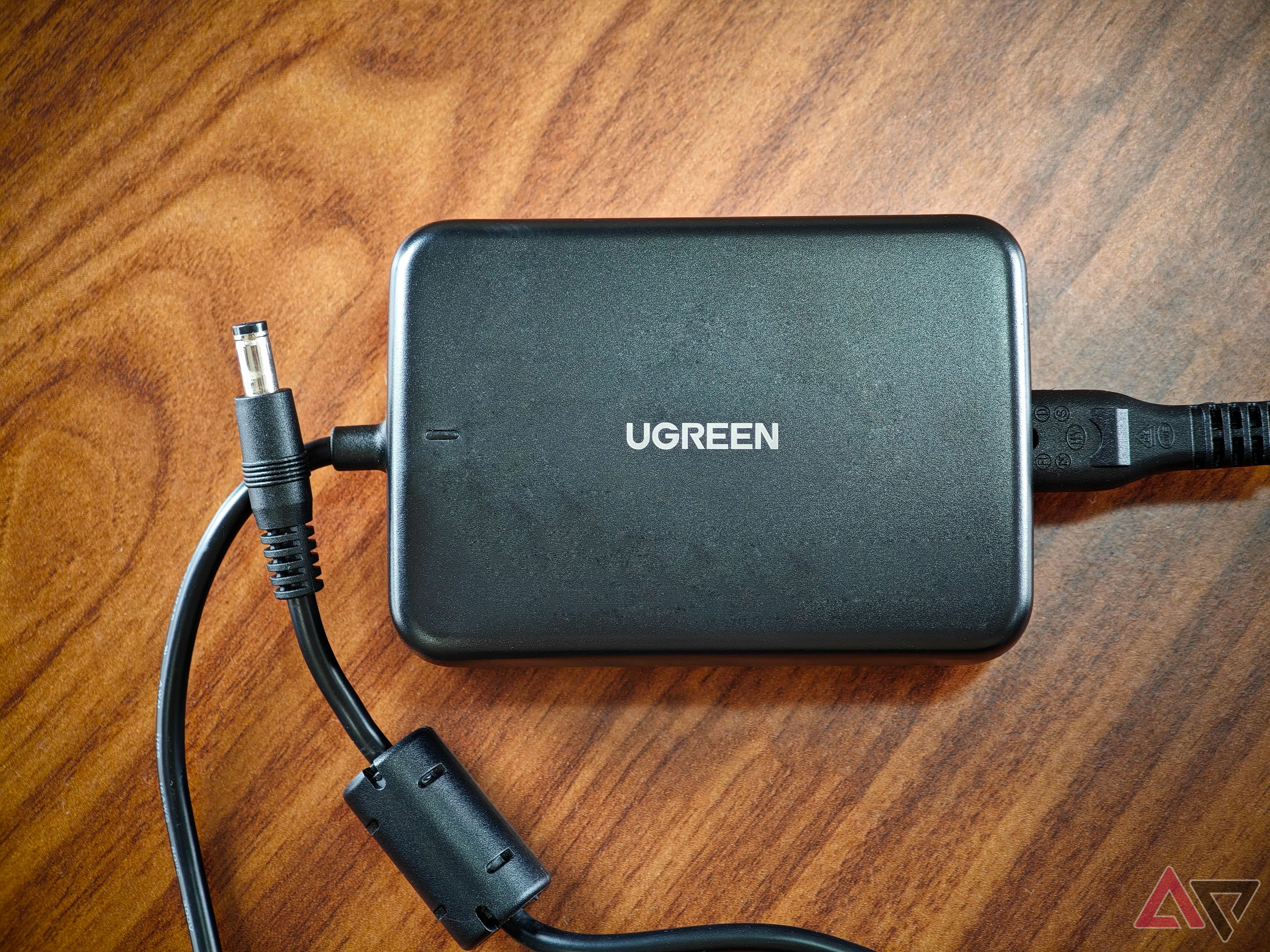 その他 UGREEN Revodok Max 213 UGREEN Revodok Max 213 Thunderbolt 13-in-1 Docking Station