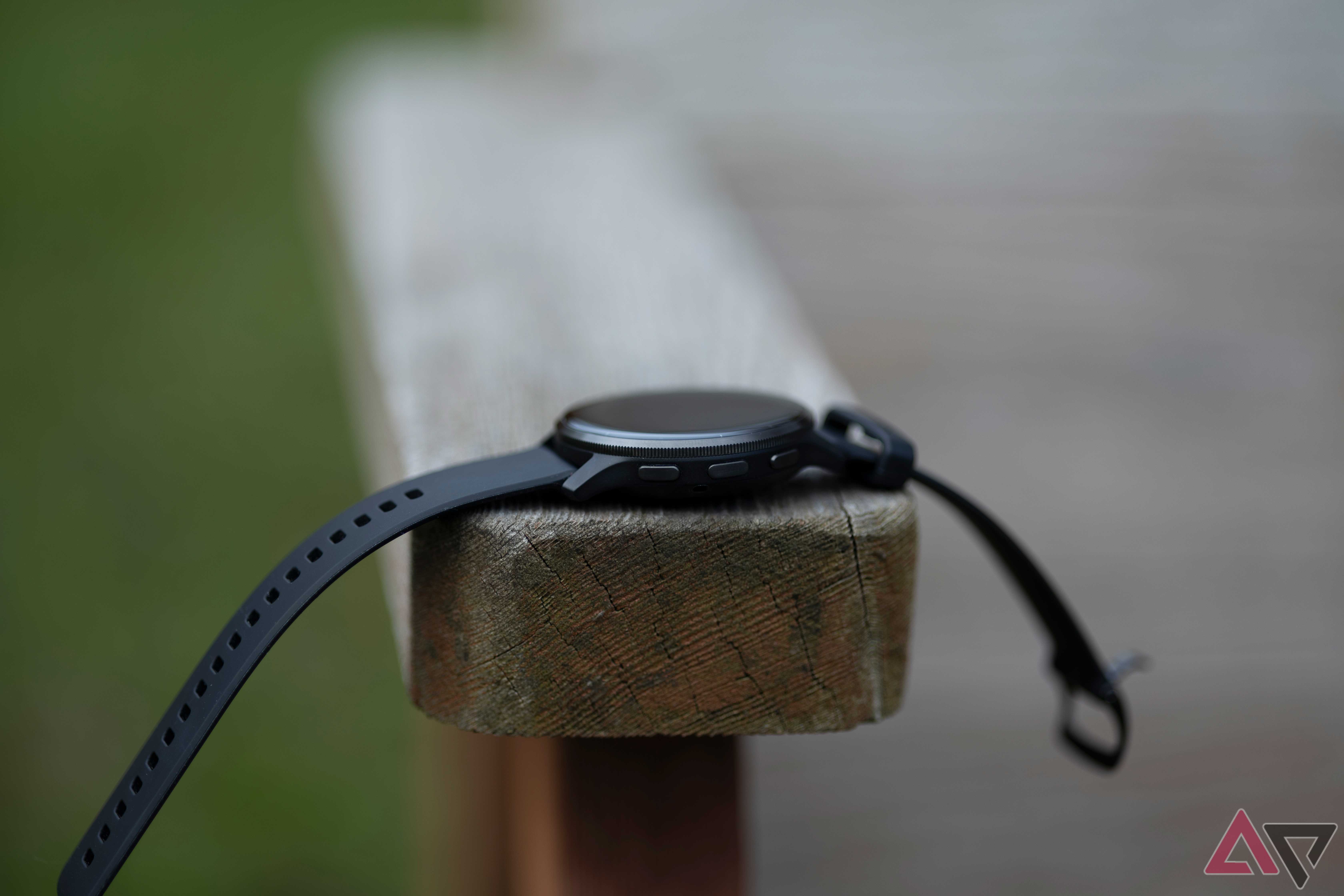 Garmin Venu 3 side buttons