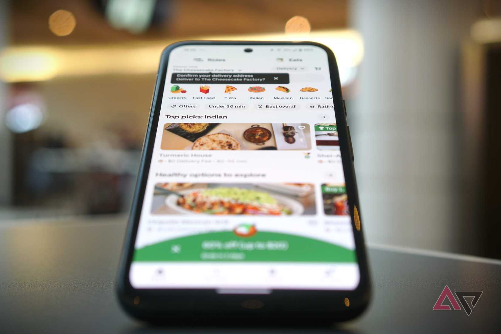 Uma seleção de restaurantes no Uber Eats.