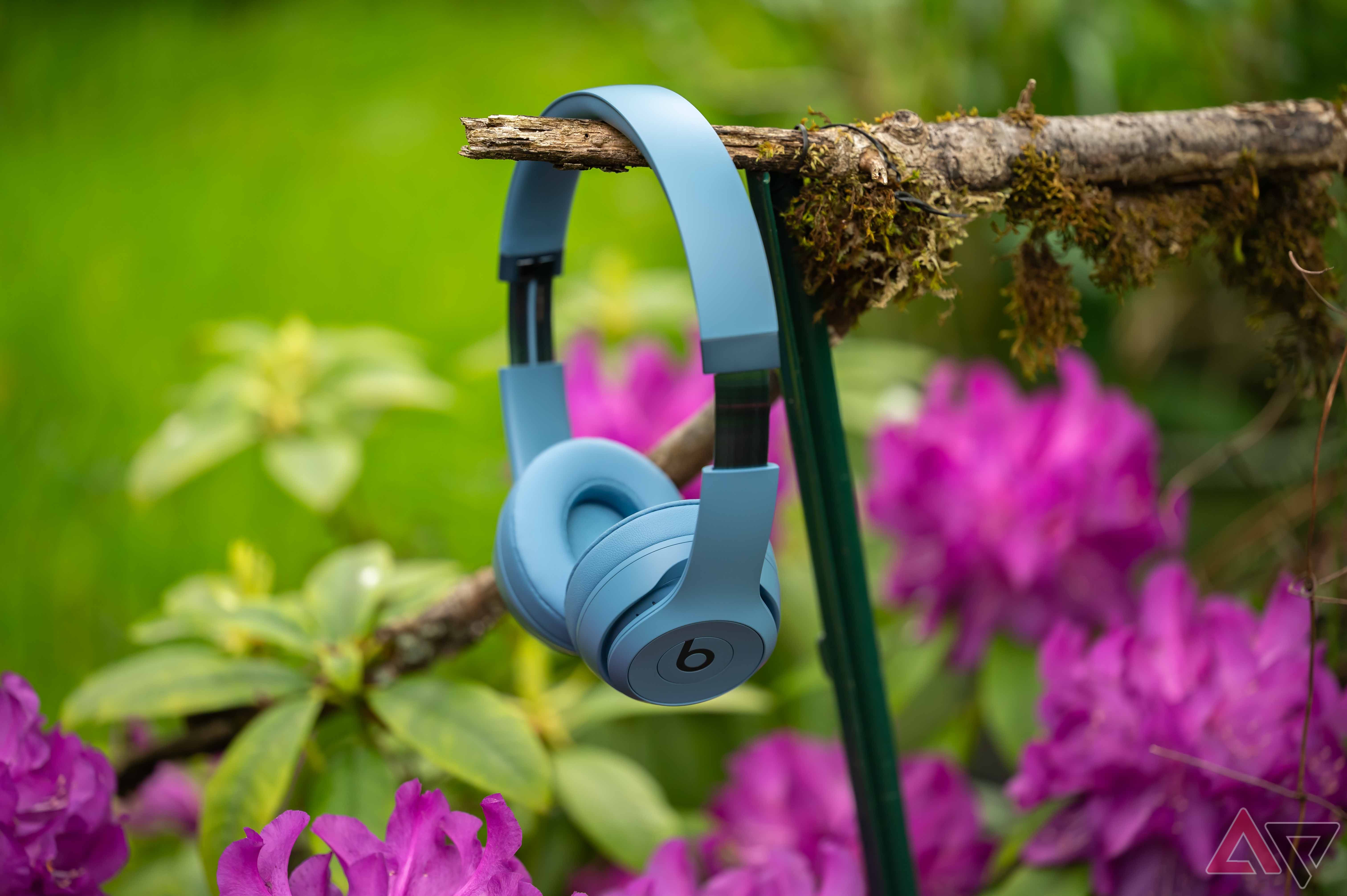 Beats is the perfect example of how products can play nice with both iOS  and Android