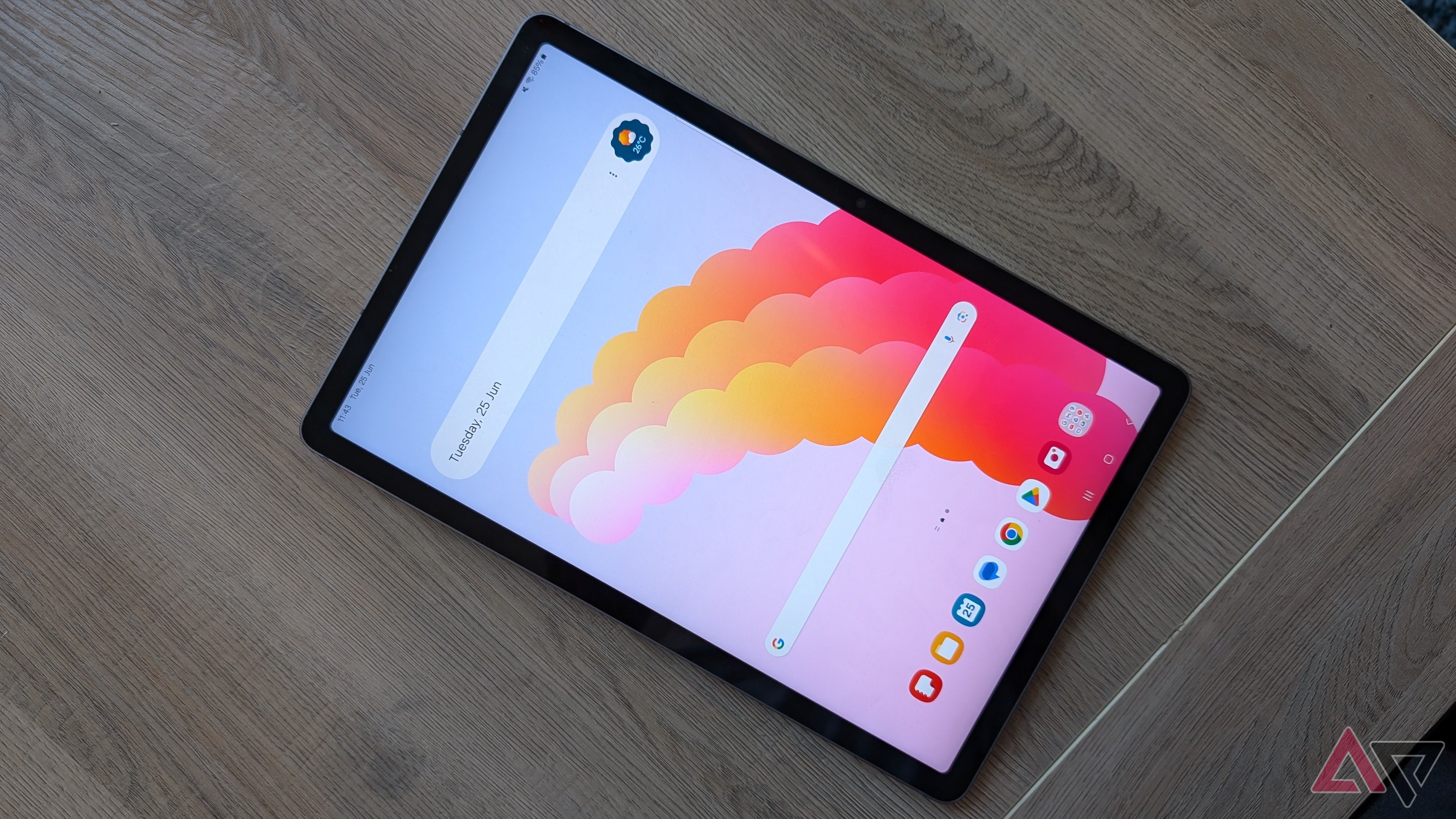 One of the best Android tablets of the year is down to a record