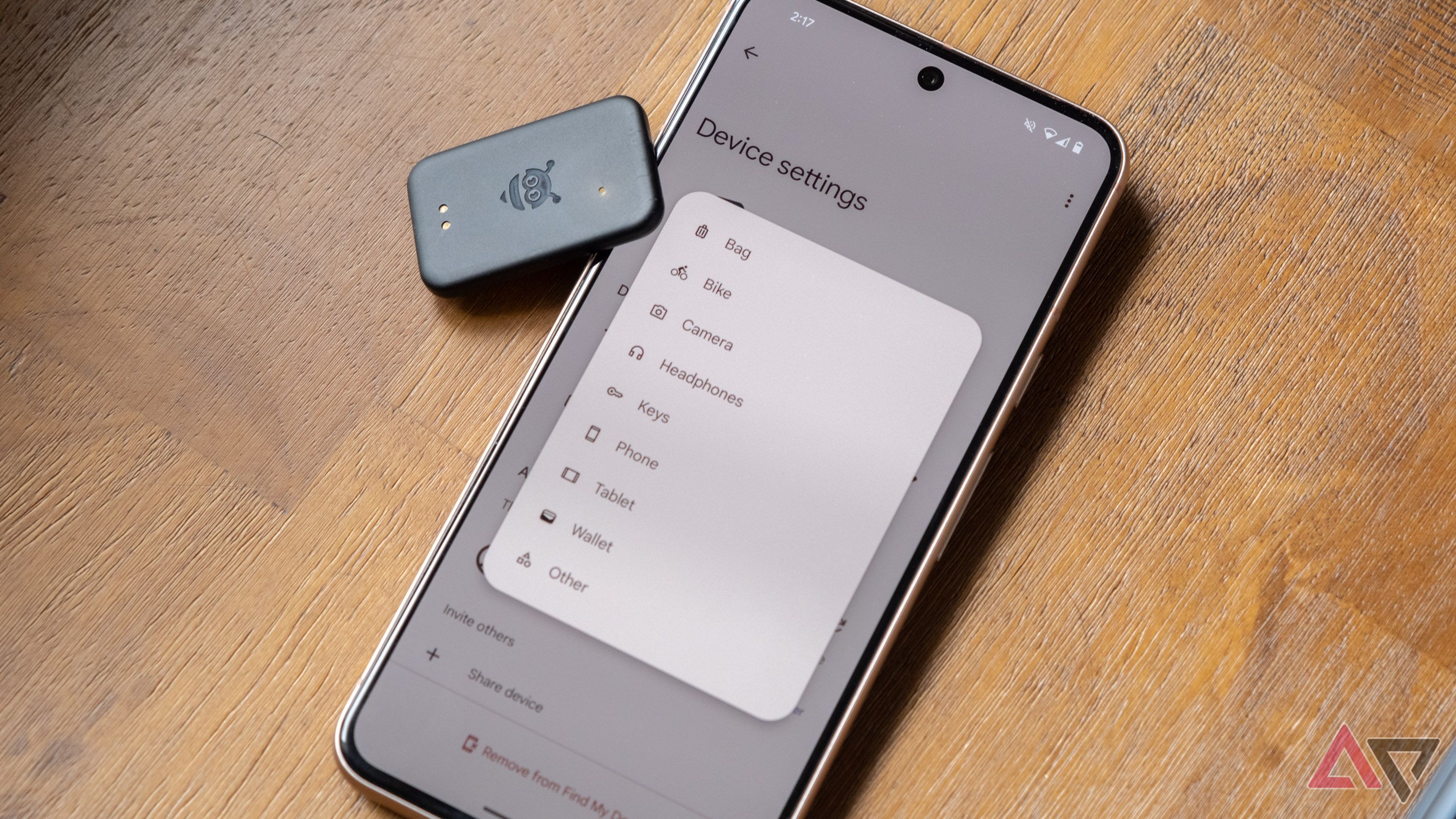 Phone Pebble Android Google Is Now Selling Pebblebee's Find My