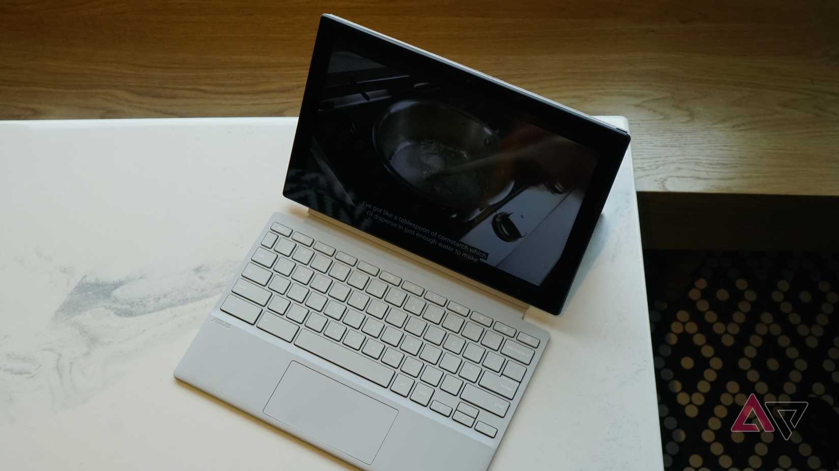 Asus Chromebook CM30 review: Drawing tablet that needs a delicate