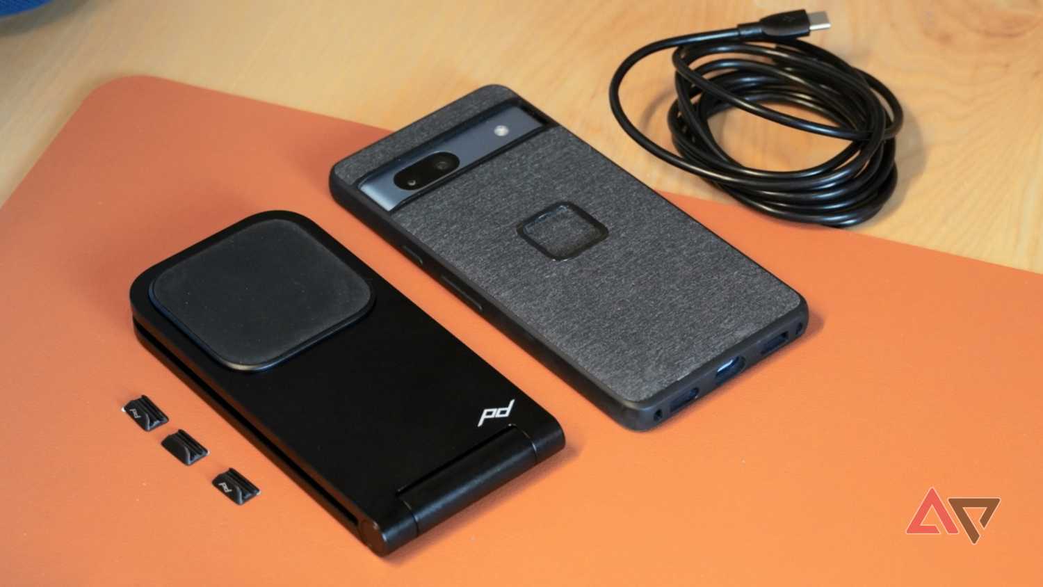 Peak Design wireless charging stand review: Bringing Qi2 to the