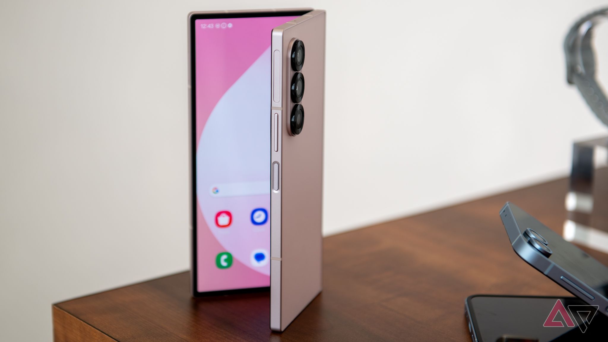 Samsung Galaxy Z Fold 6ベージュ限定品 Samsung Galaxy Z Fold 6 Design: What We Know So Far - Yanko Design