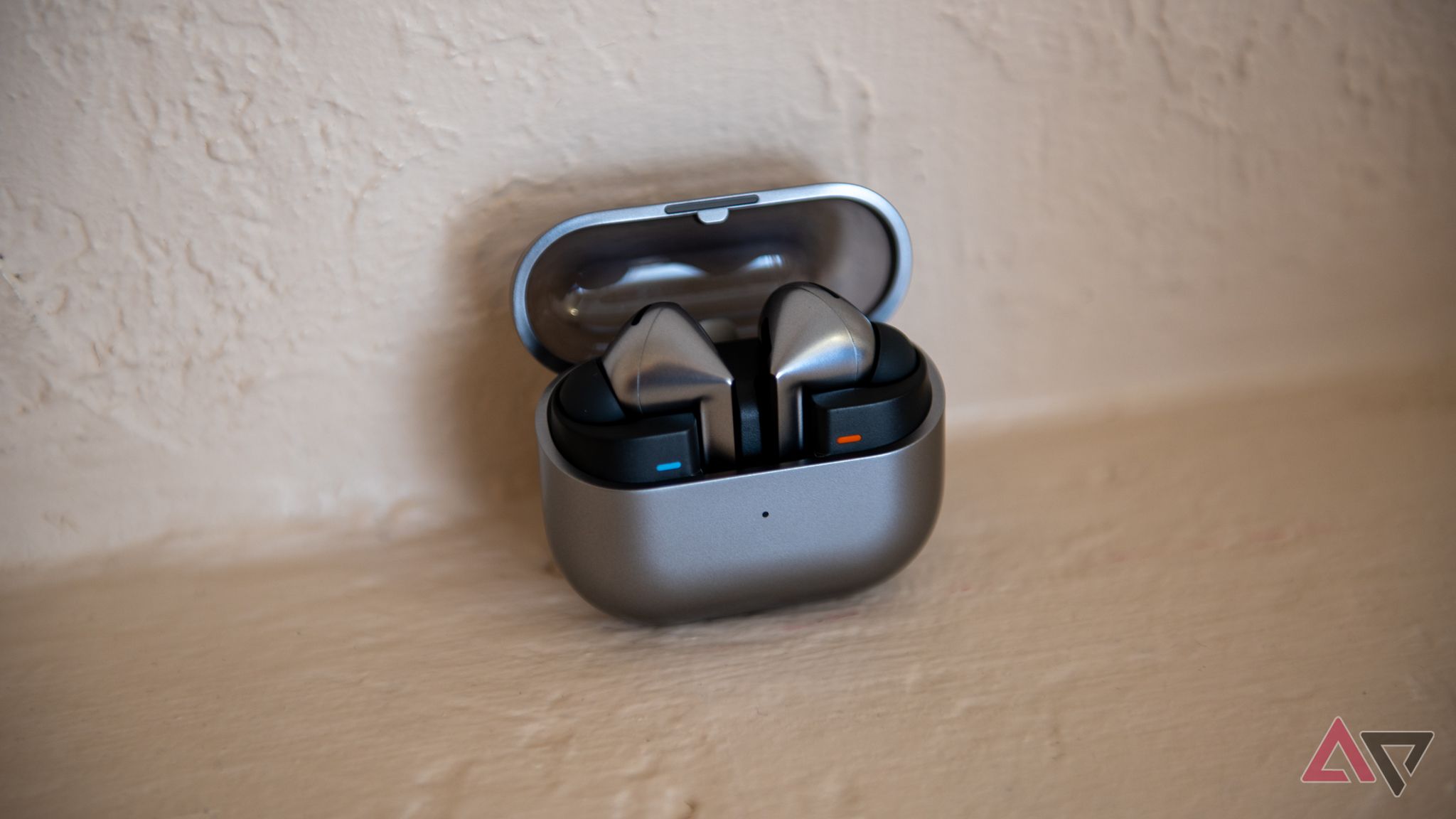 Samsung's Galaxy Buds 3 and 3 Pro come with an Apple-inspired