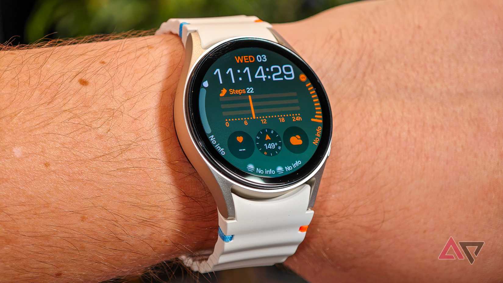 Samsung Galaxy Watch 7 with a new watch face