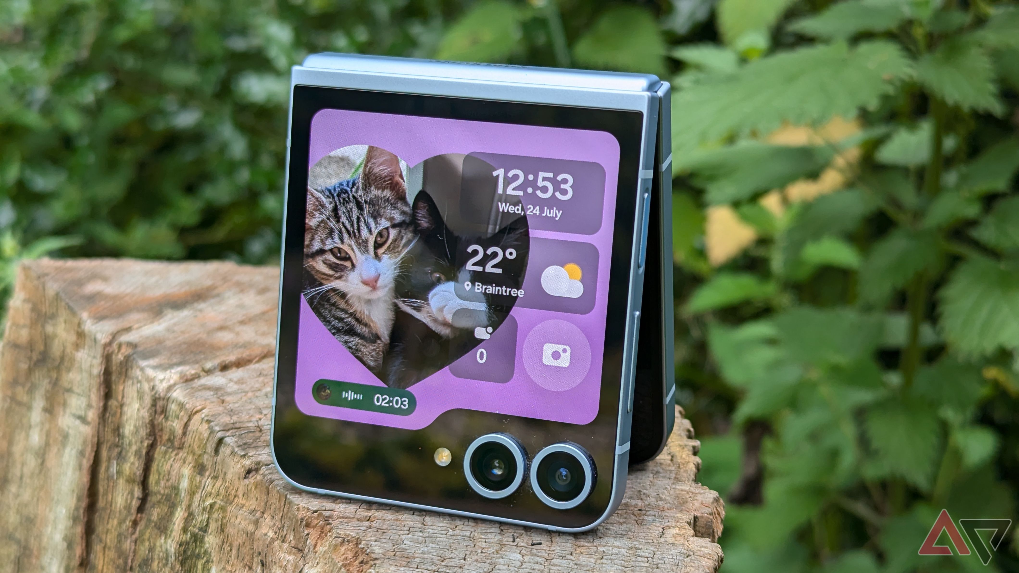 Galaxy Z Flip 7 may dodge Exynos globally and stick with
