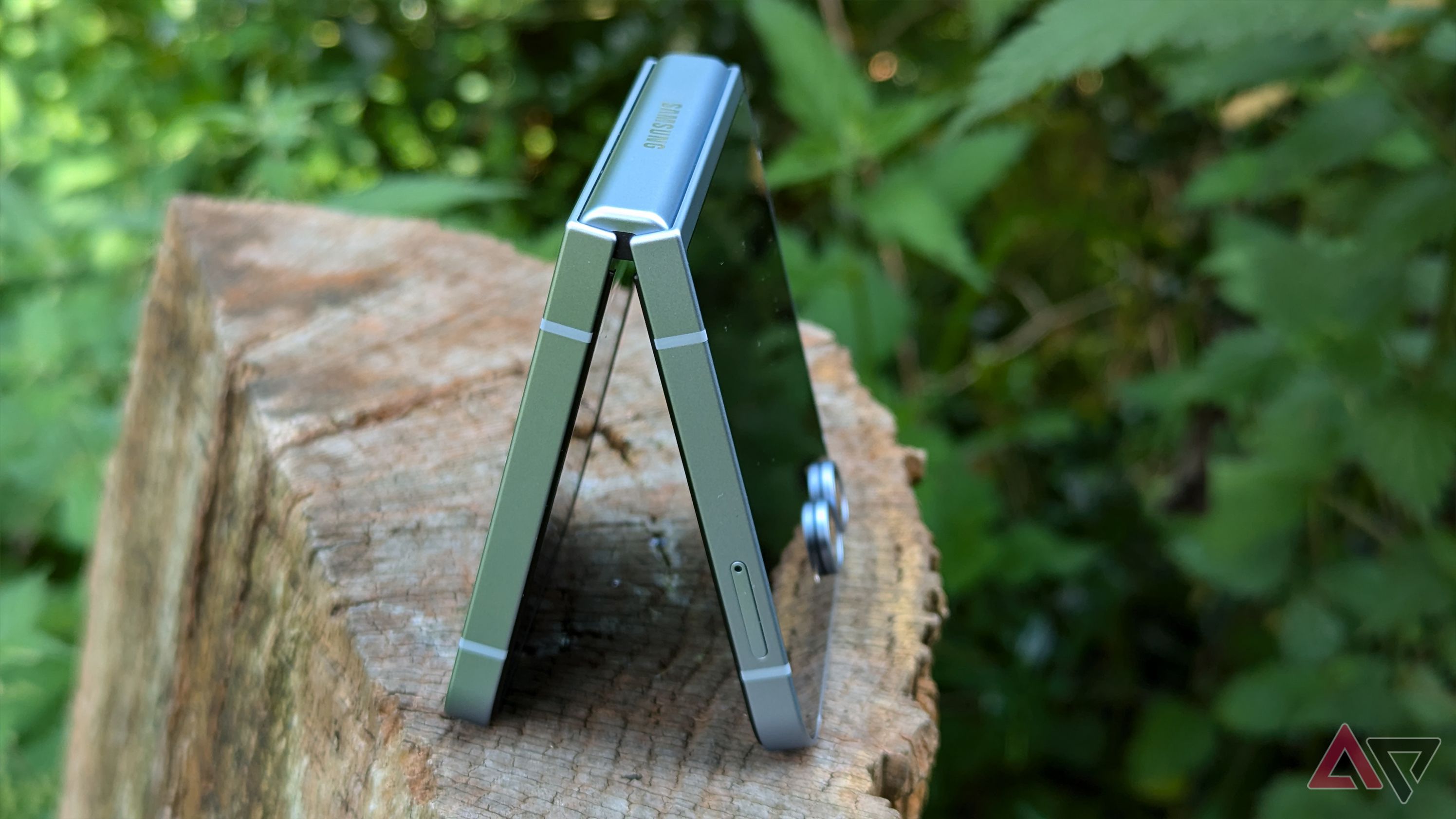 Samsung's Galaxy Z Flip 7 may surprise us in one department