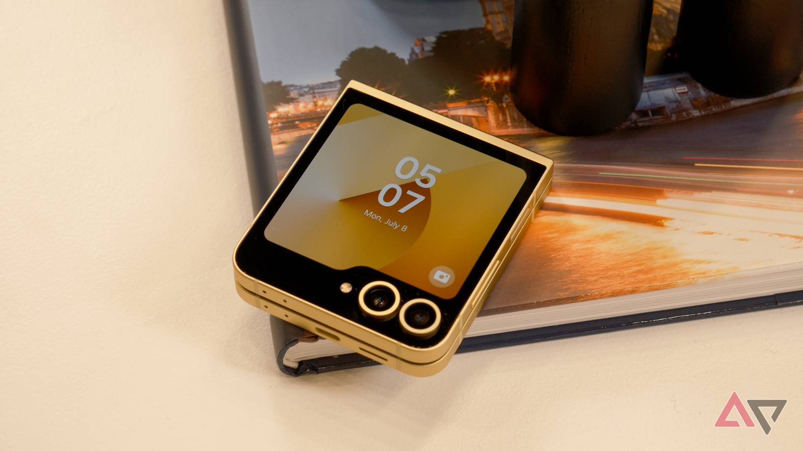 Samsung Galaxy Z Flip 6: All the apps you can safely remove