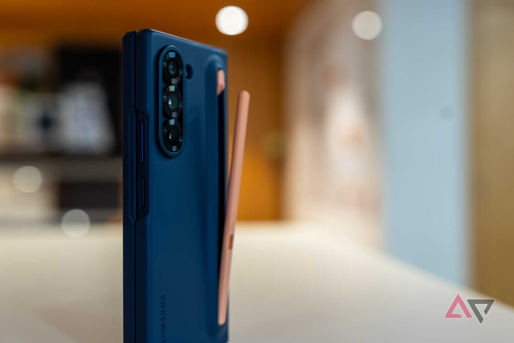 Samsung-Galaxy-Z-Fold-6-S-Pen-Caso-5