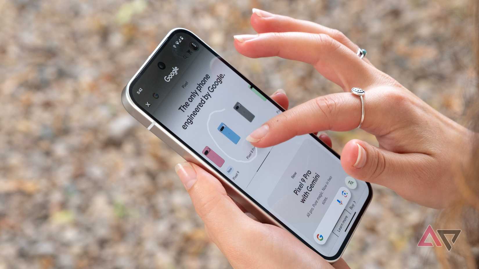 Circule para Pesquisar em execução em um Google Pixel 9.