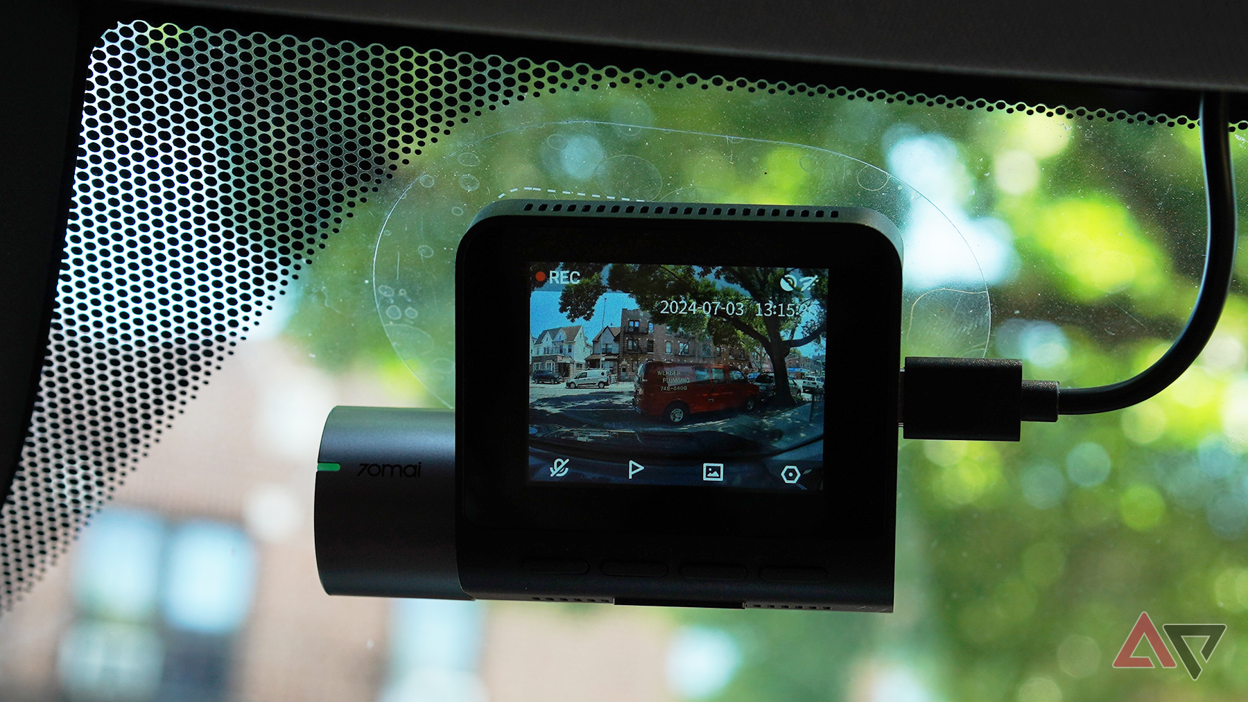 70mai A510 review: A simple in-car camera that also grabs a rear view