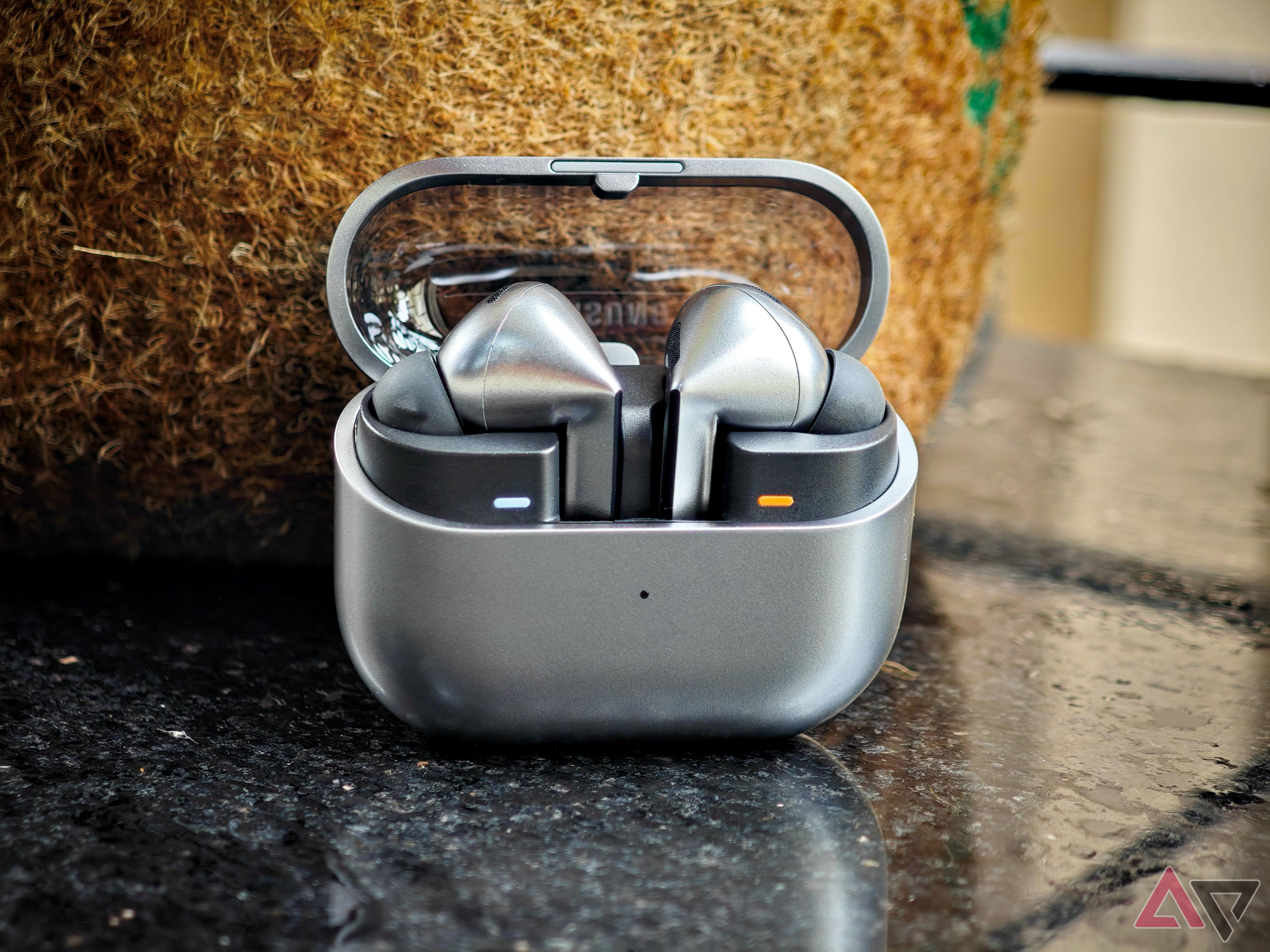 Samsung's flagship earbuds get a big price drop in this Black