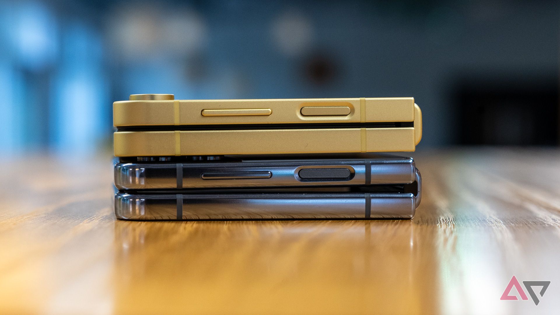 Samsung Galaxy Z Flip 4 ゴールド ASTEL Samsung Galaxy Z Flip4 256GB Yellow - Cellular Country