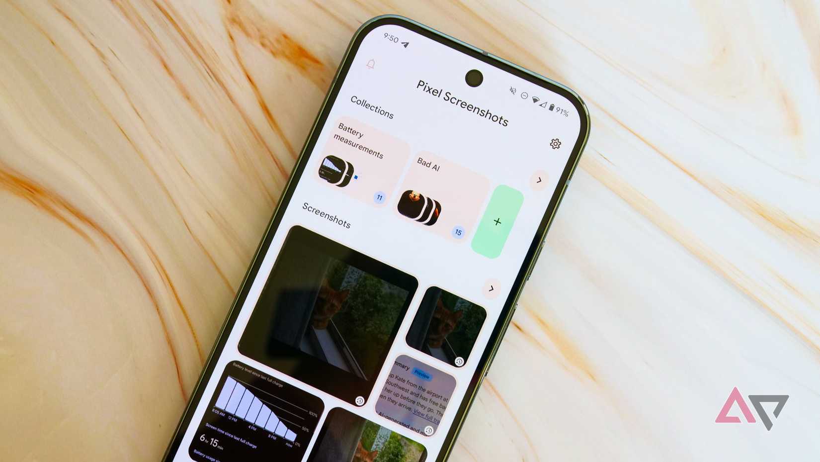 لم أكن أعتقد أنني بحاجة إلى هذا التطبيق حتى حلت الأعياد 4 يظهر تطبيق Pixel Screenshots على هاتف Pixel 9 Pro مع خلفية ملتوية.