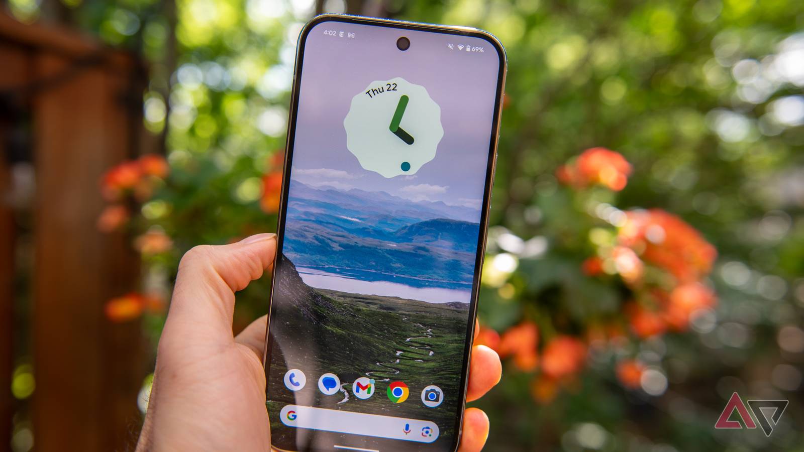 Material 3 Expressive brings a fresh new look to Google Contacts