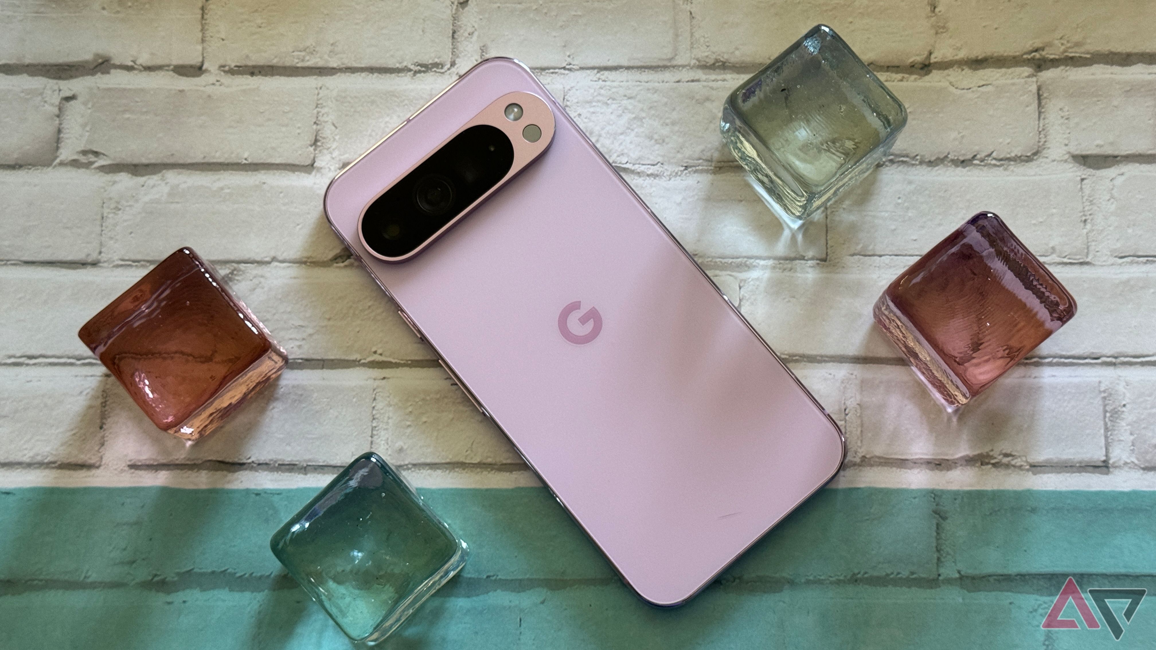 Google Pixel 5 本体 Android15 Android 15 leaves Snapdragon Pixels behind, and I'm sad