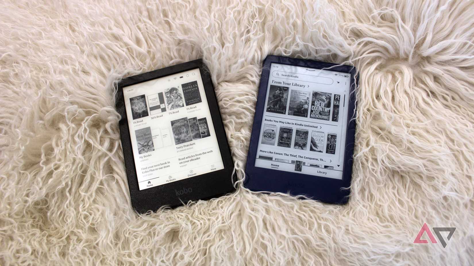 Kobo and Kindle next to eachother on wool throw