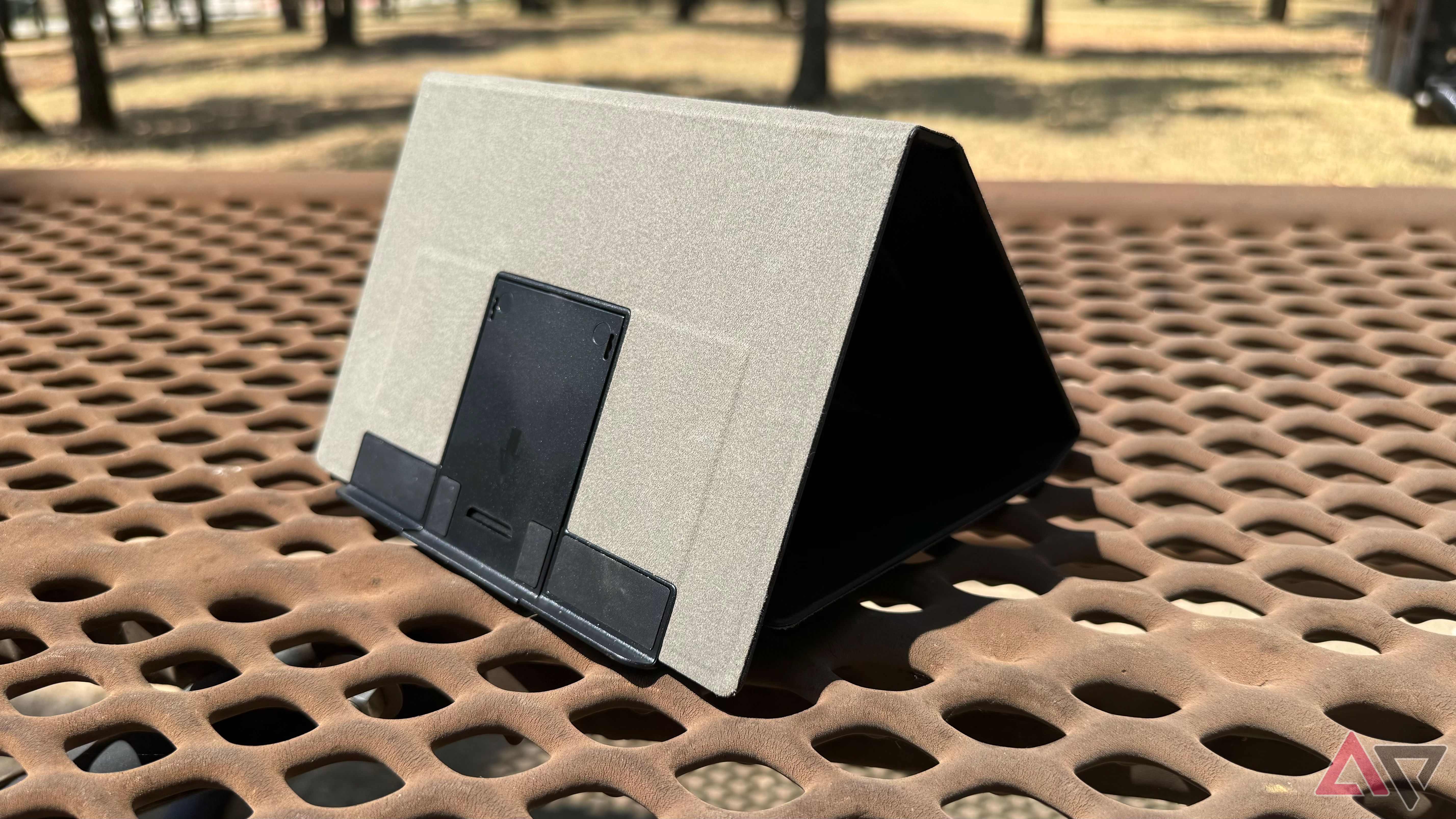 Plugable Foldable Bluetooth Keyboard review: Surprisingly portable and ...