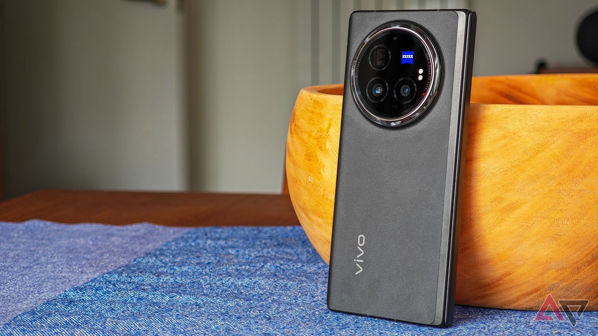 Why I want the Pixel 9 Pro Fold to feel as flagship as this Vivo phone