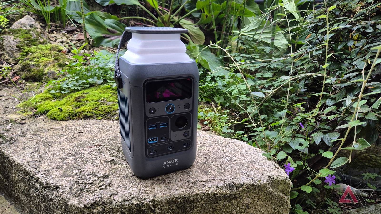 Anker Solix C300 DC review: Portable power station with fast charging and  solar capability