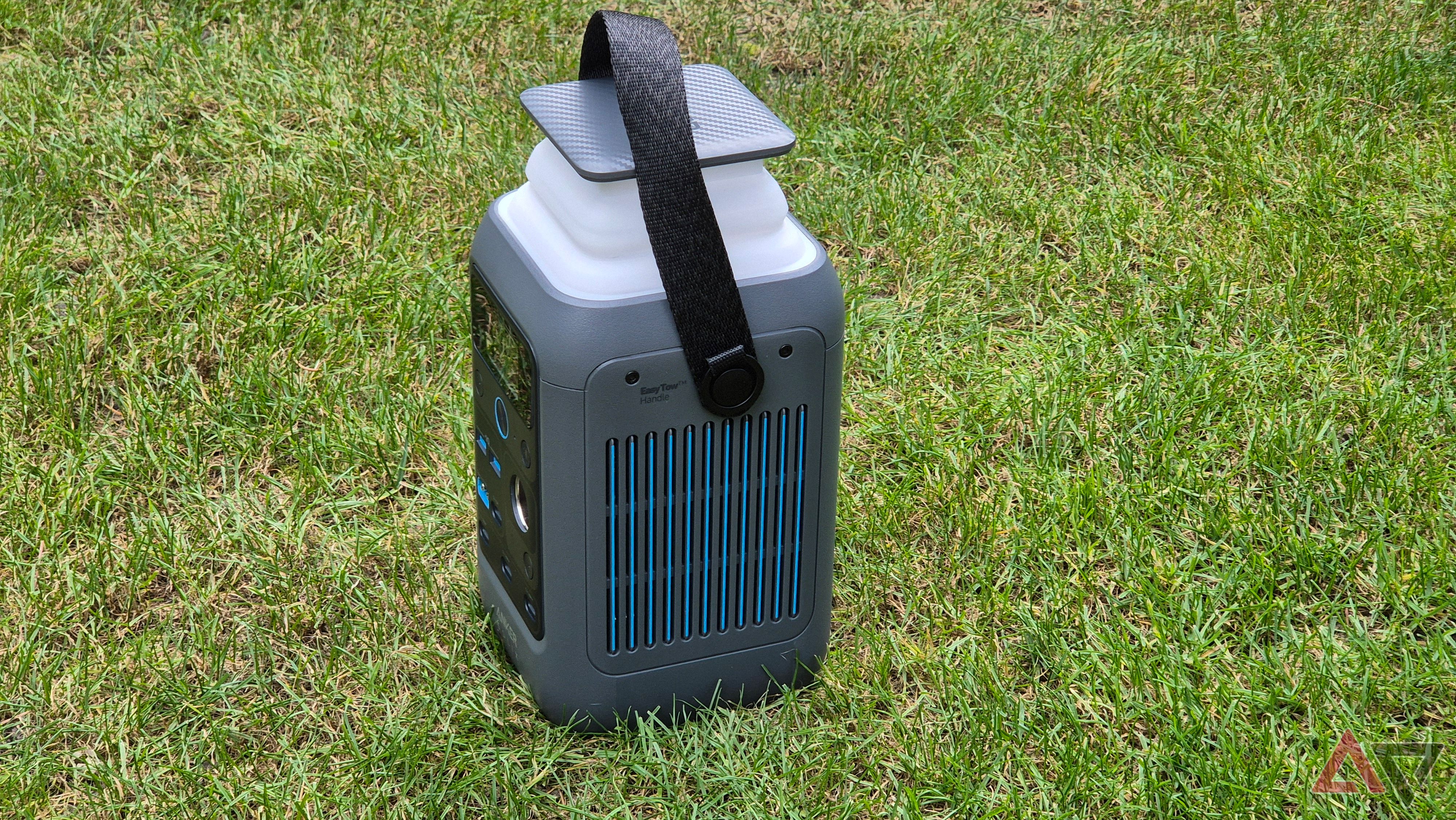 Anker Solix C300 DC review: Portable power station with fast charging and  solar capability