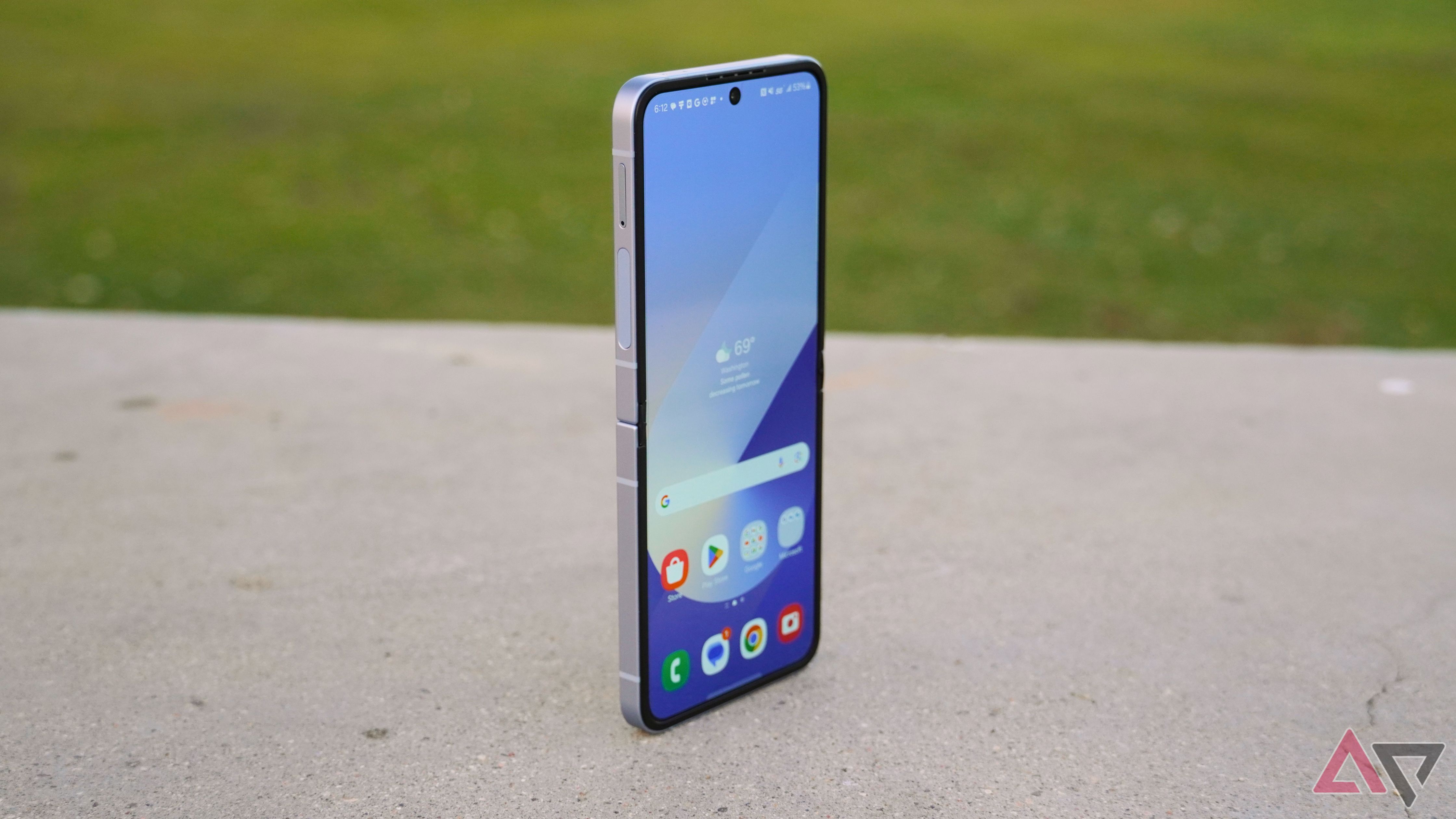 Samsung's Galaxy Z Flip 7 might break a longstanding chip tradition