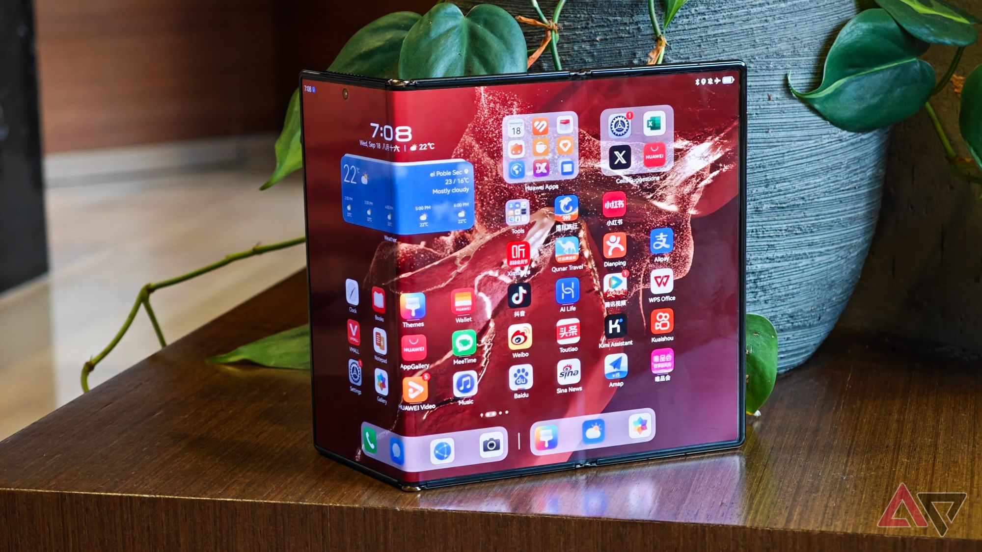 Samsung could pull a Galaxy 25 Edge with its upcoming trifold phone