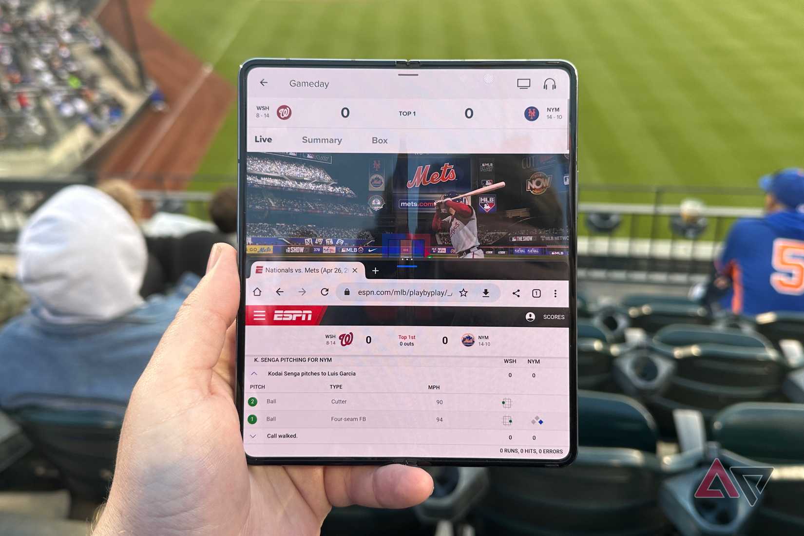 I'm still searching for a leftie-friendly folding phone