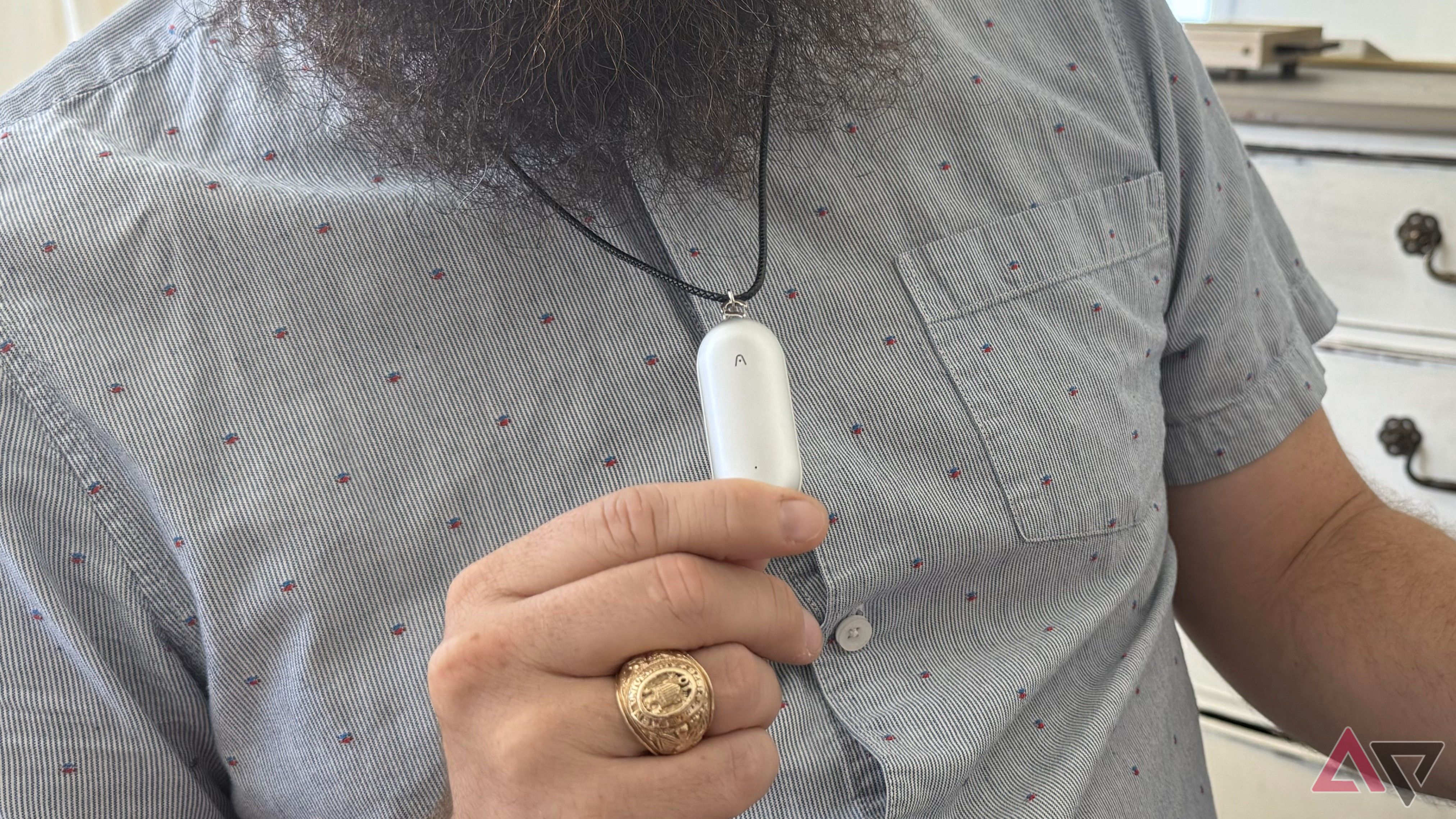 Plaud NotePin Review: An AI gadget that's genuinely useful