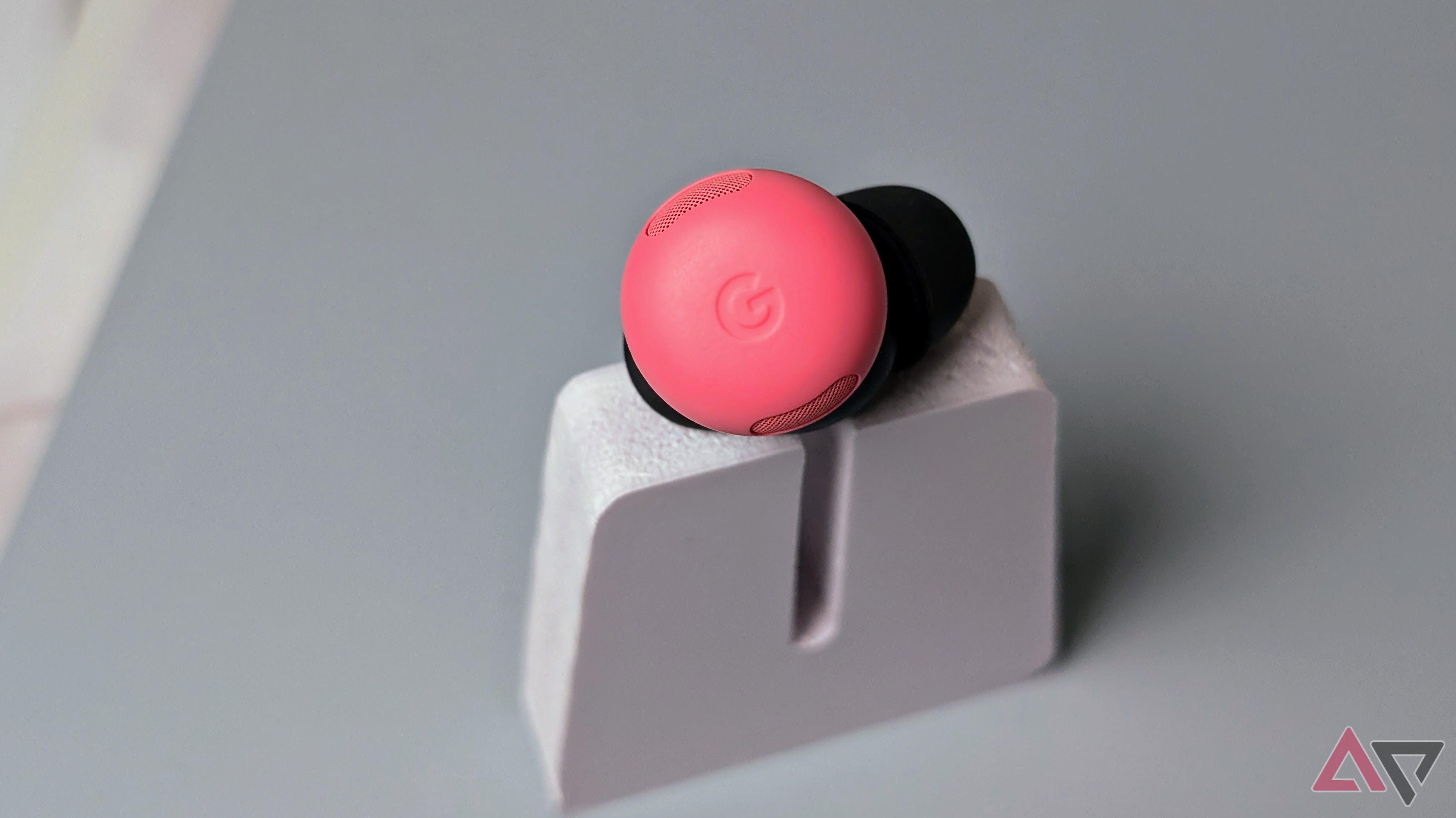 First Google Pixel Buds 2a leak comes with a surprise color