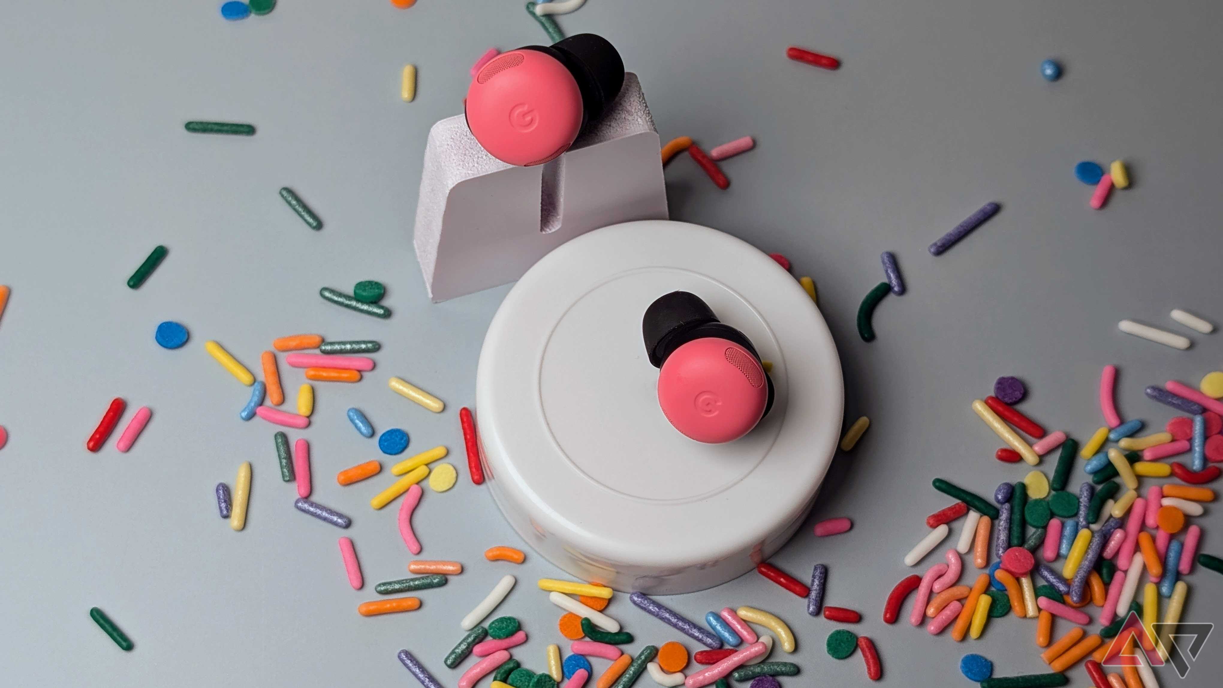 Spixel Springles Google details how to keep your Pixel Buds Pro 2 spotless and sounding ...