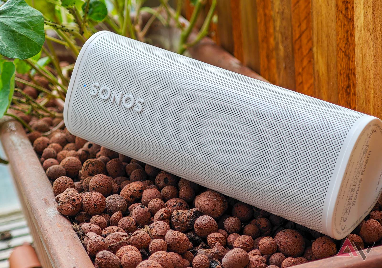 Sonos Roam Sonos Play Review Sonos Roam Review: Same Sound, New Button