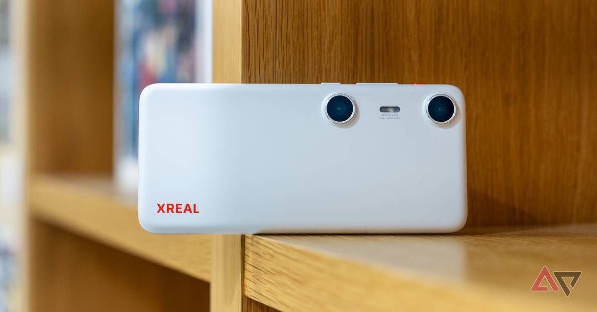 xreal-beam-pro-13-1.jpg?w=1200 