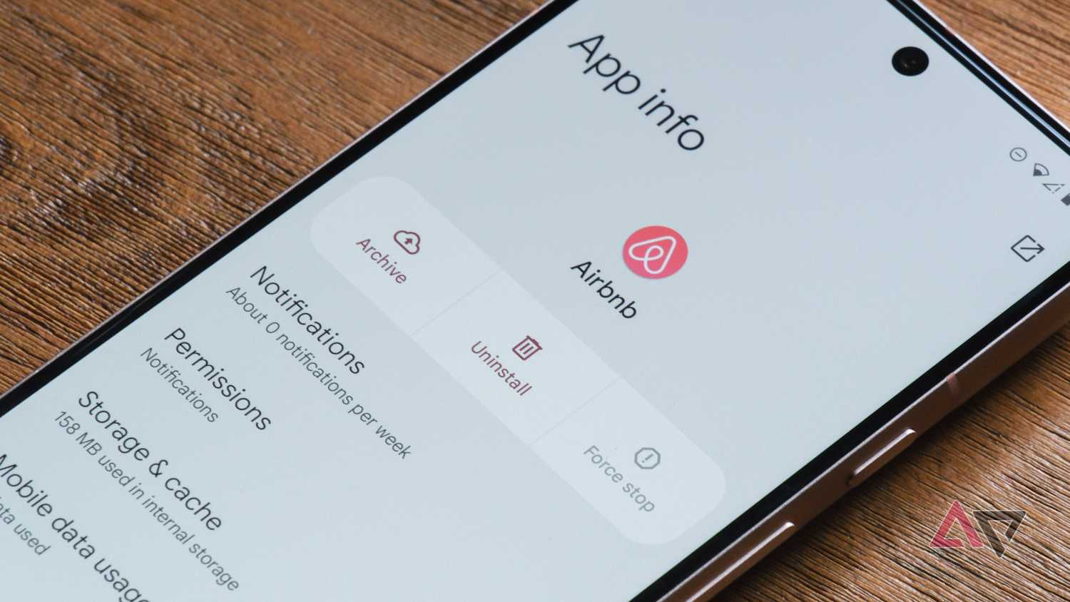 Android 15 showing the Archive button on the App info screen