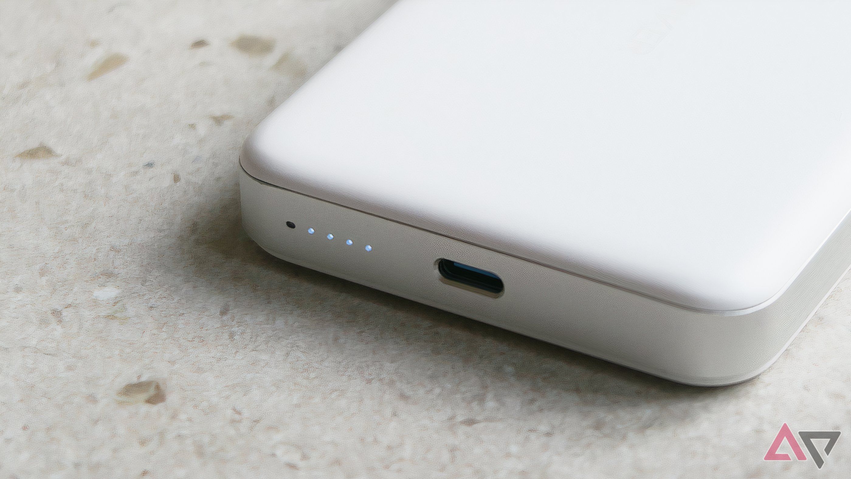 Anker MagGo 10,000mAh Slim Power Bank review: A portable